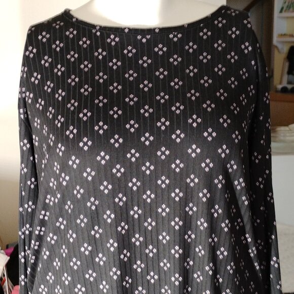 Flora Nikrooz 2 Piece Pajama/Lounging Set Size xl Chic Pjs - Picture 3 of 8